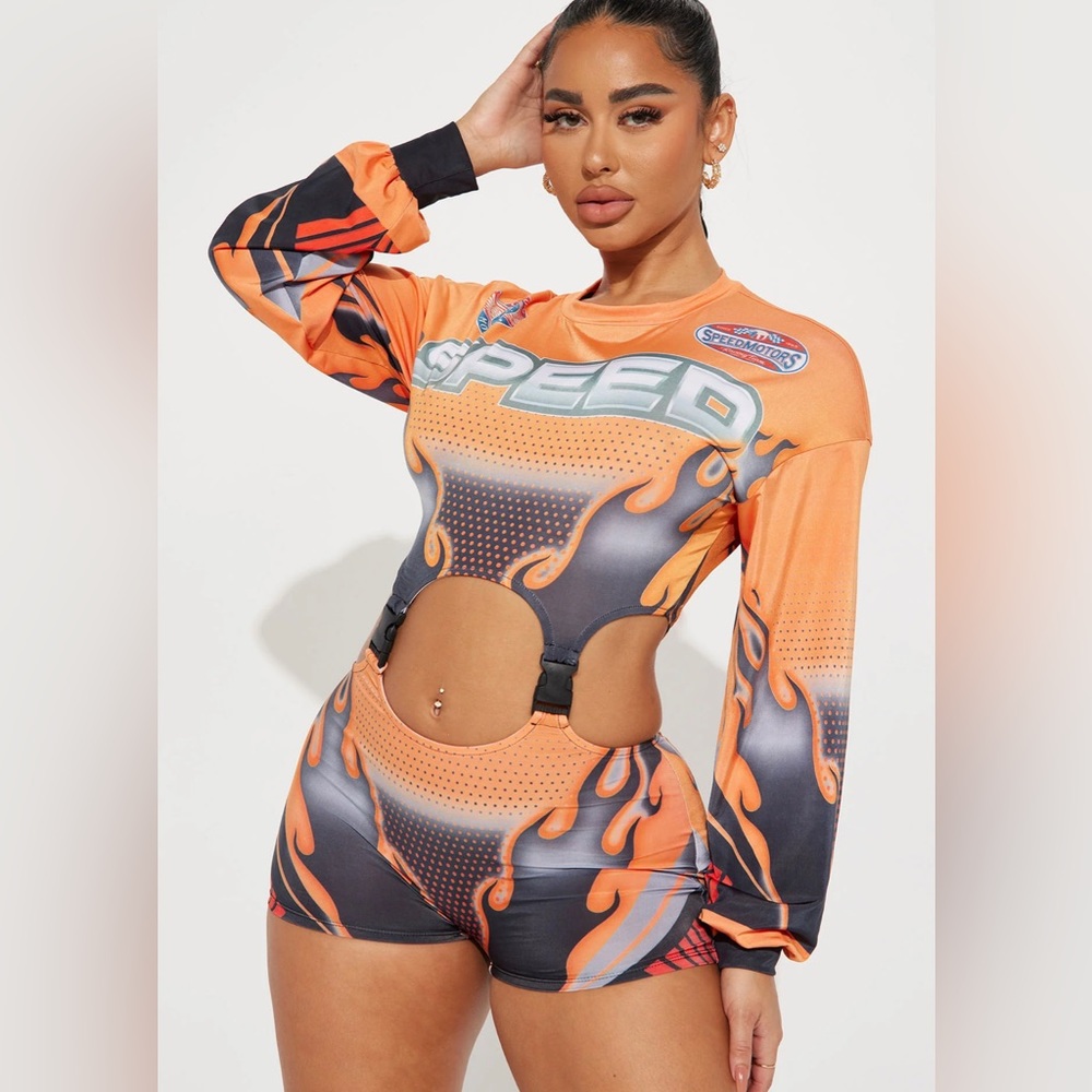 FASHION NOVA Full Speed Ahead Romper Set Women’s M